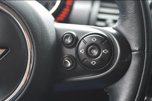 MINI Mini 1.5 Cooper Business Automaat | Navigatie | Parkeersensoren achter | Airco