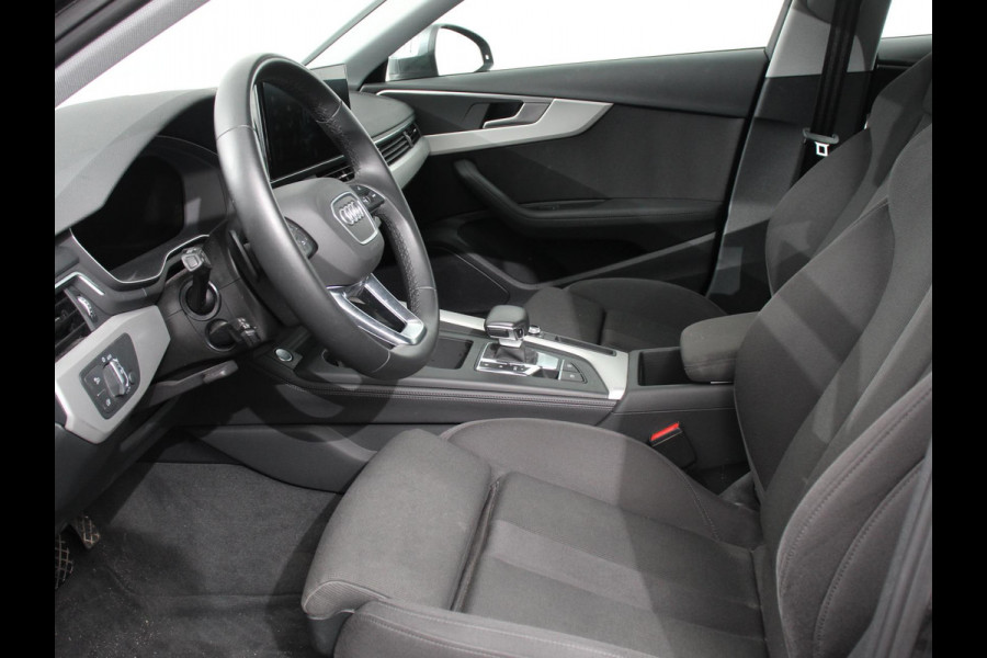 Audi A4 Avant 40 TFSI S-Tronic Climate control Adaptive cruise control Navigatie Parkeersensoren Stoelverwarming Elektrische achterklep Apple Carplay/ Android Auto