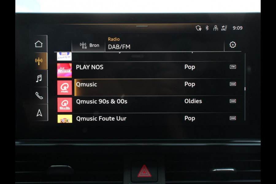 Audi A4 Avant 40 TFSI S-Tronic Climate control Adaptive cruise control Navigatie Parkeersensoren Stoelverwarming Elektrische achterklep Apple Carplay/ Android Auto