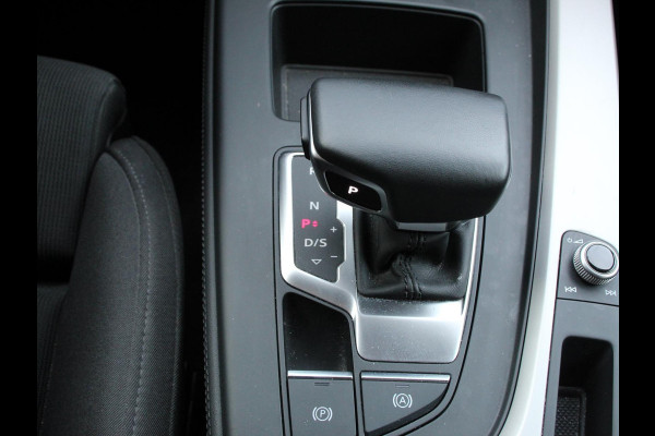 Audi A4 Avant 40 TFSI S-Tronic Climate control Adaptive cruise control Navigatie Parkeersensoren Stoelverwarming Elektrische achterklep Apple Carplay/ Android Auto
