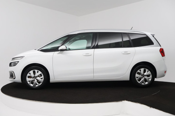 Citroën Grand C4 Picasso 1.2 PureTech Business 7P (PARKEERSENSOREN, TREKHAAK, STOELVERWARMING, CRUISE CONTROL, NL-AUTO)
