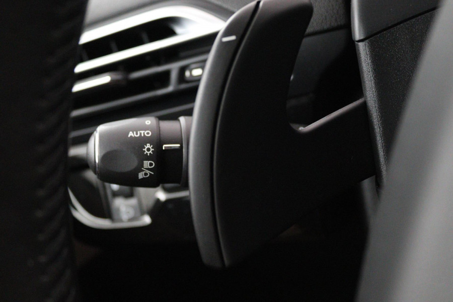 Citroën Grand C4 Picasso 1.2 PureTech Business 7P (PARKEERSENSOREN, TREKHAAK, STOELVERWARMING, CRUISE CONTROL, NL-AUTO)