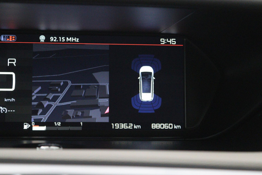 Citroën Grand C4 Picasso 1.2 PureTech Business 7P (PARKEERSENSOREN, TREKHAAK, STOELVERWARMING, CRUISE CONTROL, NL-AUTO)