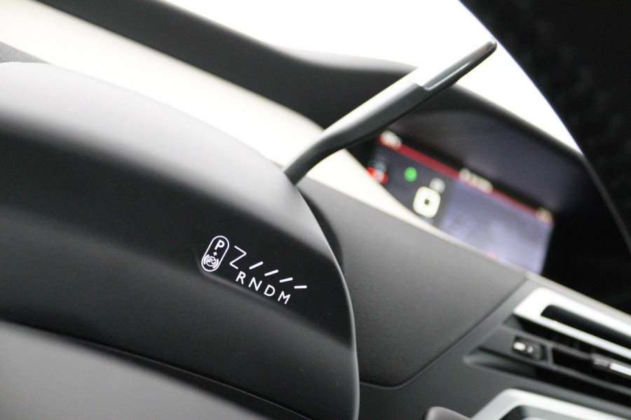 Citroën Grand C4 Picasso 1.2 PureTech Business 7P (PARKEERSENSOREN, TREKHAAK, STOELVERWARMING, CRUISE CONTROL, NL-AUTO)