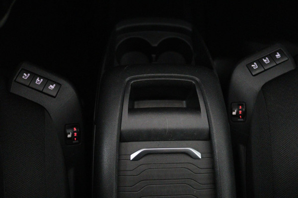 Citroën Grand C4 Picasso 1.2 PureTech Business 7P (PARKEERSENSOREN, TREKHAAK, STOELVERWARMING, CRUISE CONTROL, NL-AUTO)