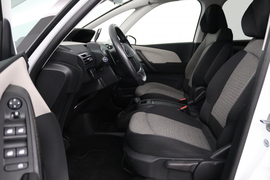 Citroën Grand C4 Picasso 1.2 PureTech Business 7P (PARKEERSENSOREN, TREKHAAK, STOELVERWARMING, CRUISE CONTROL, NL-AUTO)