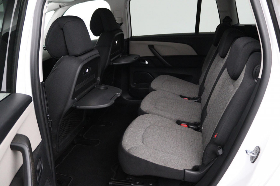 Citroën Grand C4 Picasso 1.2 PureTech Business 7P (PARKEERSENSOREN, TREKHAAK, STOELVERWARMING, CRUISE CONTROL, NL-AUTO)