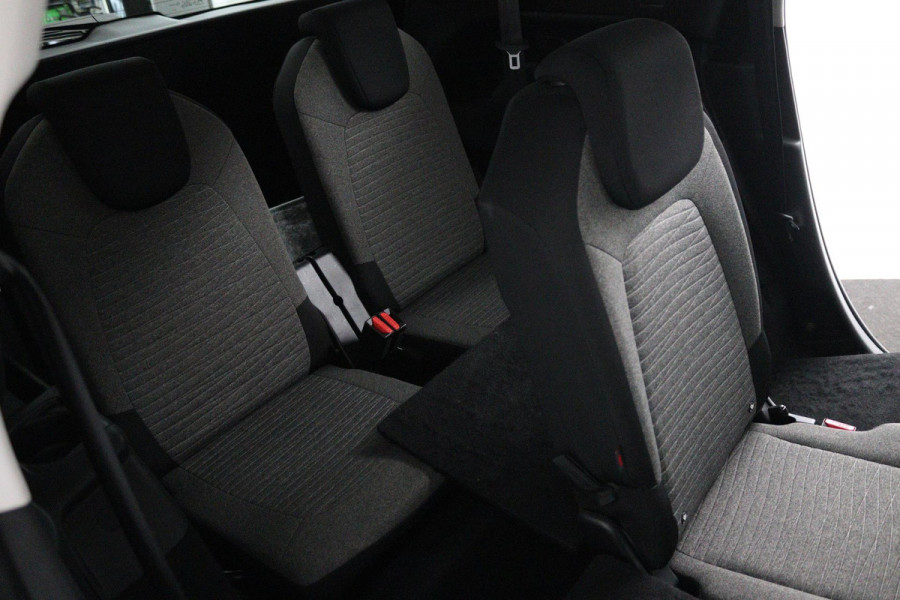 Citroën Grand C4 Picasso 1.2 PureTech Business 7P (PARKEERSENSOREN, TREKHAAK, STOELVERWARMING, CRUISE CONTROL, NL-AUTO)
