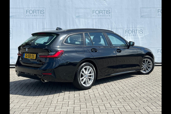 BMW 3 Serie Touring 320i Executive Edition NL-AUTO | ACC |PARKEER CAMERA | NAVI |