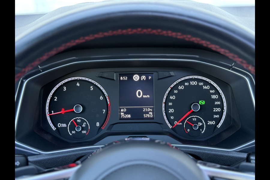 Volkswagen T-Roc 1.5 TSI Sport | Pano | Navi | Camera | ACC | LED | Elek. Achterklep
