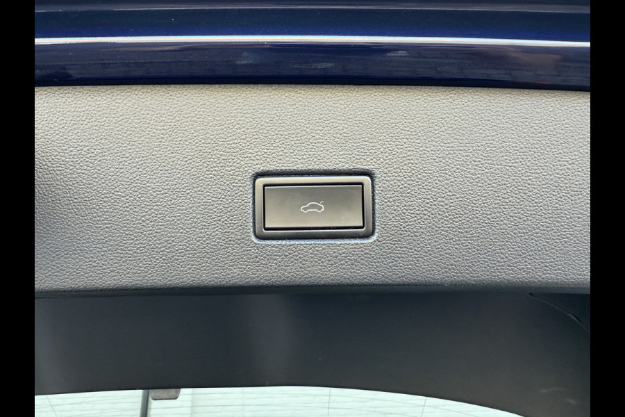 Volkswagen T-Roc 1.5 TSI Sport | Pano | Navi | Camera | ACC | LED | Elek. Achterklep