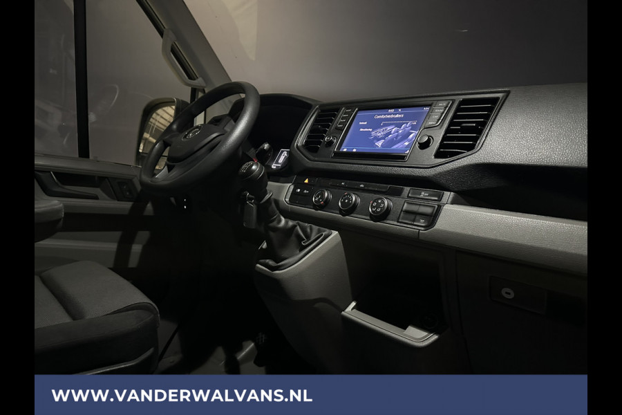 Volkswagen Crafter 2.0 TDI 141pk L3H3 L2H2 Euro6 Airco | Massagestoel | Camera | Apple Carplay | Android Auto Chauffeursstoel, Cruisecontrol, 2800kg trekvermogen