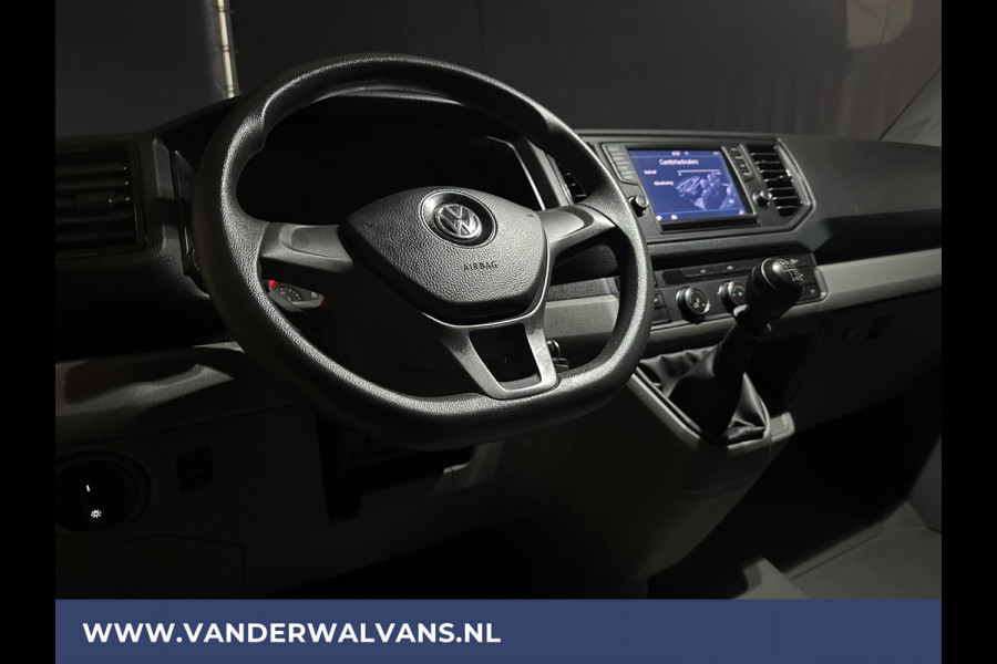 Volkswagen Crafter 2.0 TDI 141pk L3H3 L2H2 Euro6 Airco | Massagestoel | Camera | Apple Carplay | Android Auto Chauffeursstoel, Cruisecontrol, 2800kg trekvermogen