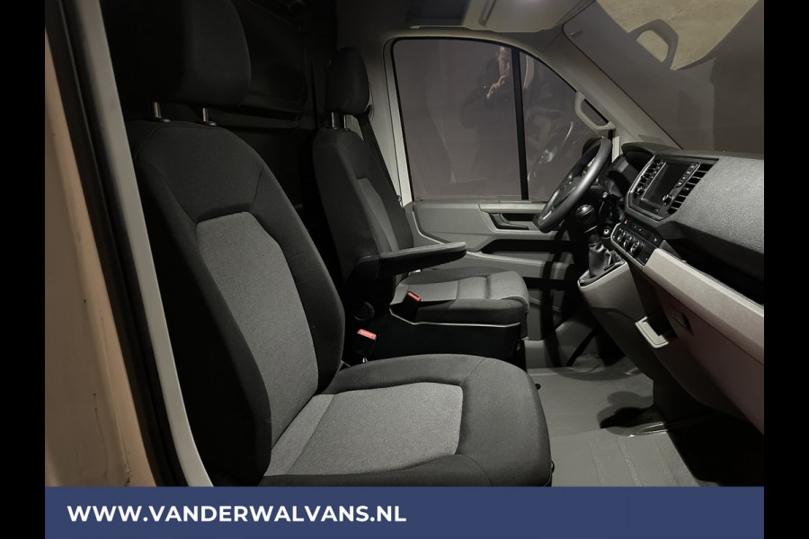 Volkswagen Crafter 2.0 TDI 141pk L3H3 L2H2 Euro6 Airco | Massagestoel | Camera | Apple Carplay | Android Auto Chauffeursstoel, Cruisecontrol, 2800kg trekvermogen