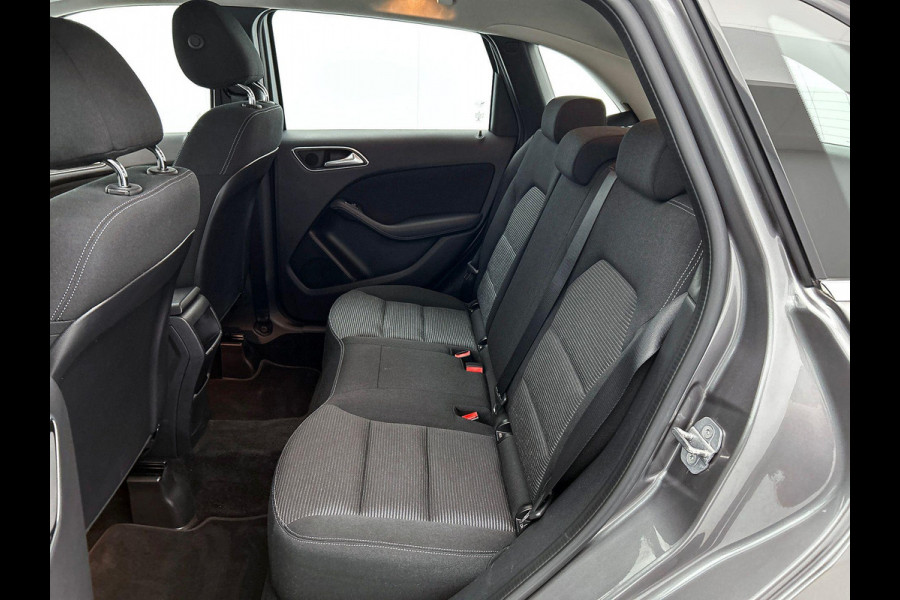 Mercedes-Benz B-Klasse 180 Ambition NAVI CRUISE TREKHAAK