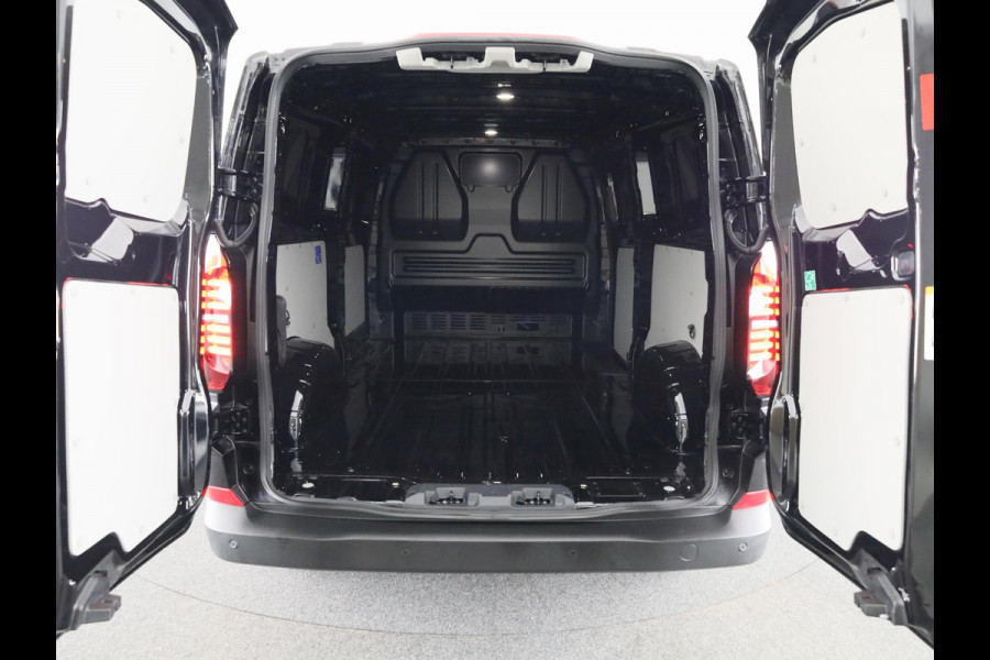 Volkswagen Transporter 2.0 TDI L2H1 30 Life 150 PK 6-BAK CRUISE CONTROL | MULTIFUNCTIONEEL STUUR | TREKHAAKVOORBEREIDING