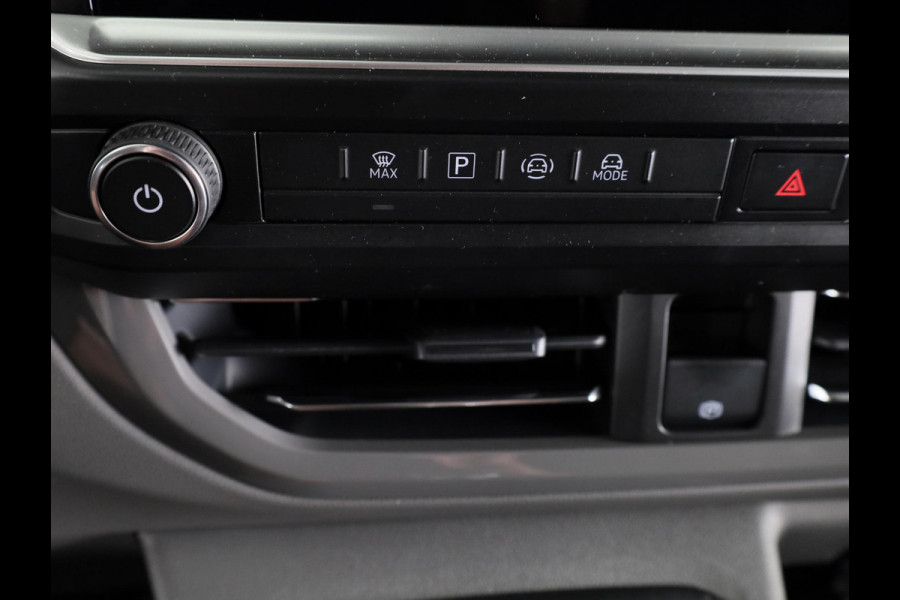 Volkswagen Transporter 2.0 TDI L2H1 30 Life 150 PK 6-BAK CRUISE CONTROL | MULTIFUNCTIONEEL STUUR | TREKHAAKVOORBEREIDING