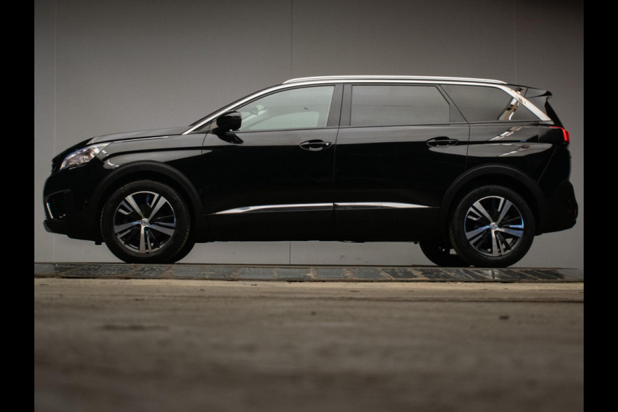 Peugeot 5008 1.2 PureTech Allure Sport 7p. (APPLECARPLAY,NAVI,LED,SFEER VERLICHTING,CRUISE,PDC,CAMERA,GETINT,LM VELGEN,NETTESTAAT)