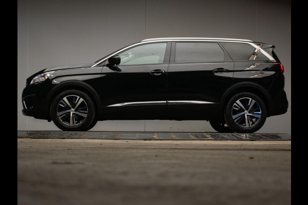 Peugeot 5008 1.2 PureTech Allure Sport 7p. (APPLECARPLAY,NAVI,LED,SFEER VERLICHTING,CRUISE,PDC,CAMERA,GETINT,LM VELGEN,NETTESTAAT)