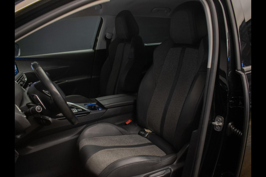 Peugeot 5008 1.2 PureTech Allure Sport 7p. (APPLECARPLAY,NAVI,LED,SFEER VERLICHTING,CRUISE,PDC,CAMERA,GETINT,LM VELGEN,NETTESTAAT)