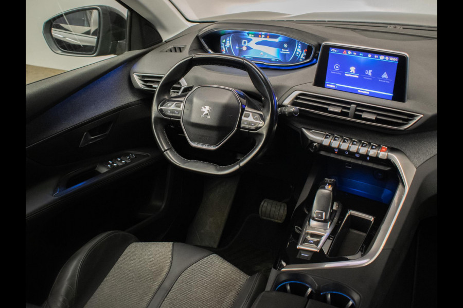 Peugeot 5008 1.2 PureTech Allure Sport 7p. (APPLECARPLAY,NAVI,LED,SFEER VERLICHTING,CRUISE,PDC,CAMERA,GETINT,LM VELGEN,NETTESTAAT)