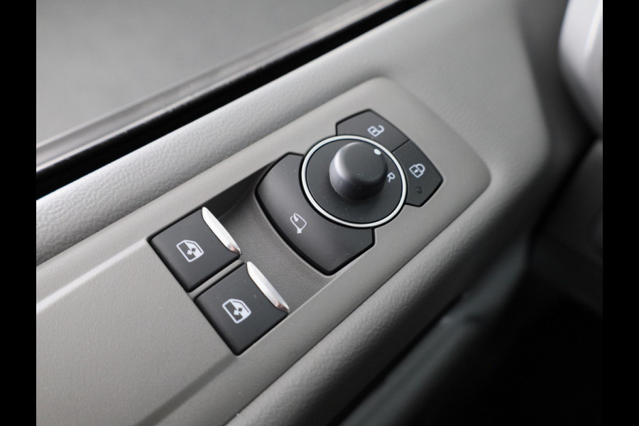 Volkswagen Transporter 2.0 TDI L1H1 28 Bulli 170 PK AUTOMAAT CRUISE CONTROL | TREKHAAKVOORBEREIDING | ALARM