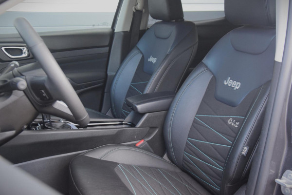 Jeep Compass 4xe 240 Plug-in Hybrid Electric Upland