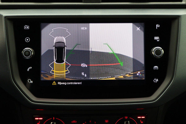 Seat Arona 1.0 TSI Style Business Intense Camera, Apple Carplay, Stoelverwarming, Cruise, PDC