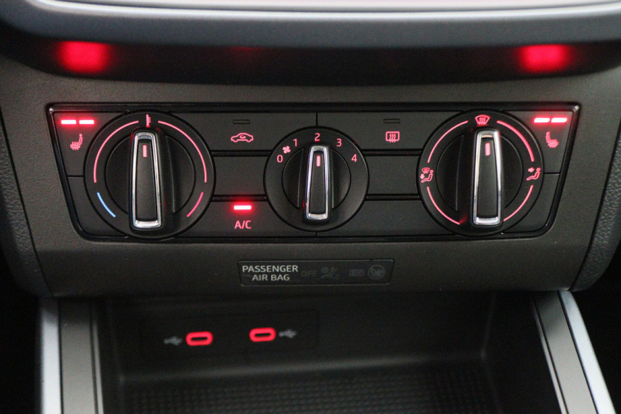 Seat Arona 1.0 TSI Style Business Intense Camera, Apple Carplay, Stoelverwarming, Cruise, PDC