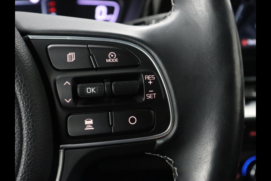 Kia Niro 1.6 GDi PHEV ExecutiveLine | Schuifdak | Stoelventilatie | Leder | Trekhaak | Adaptive cruise | JBL Sound | Full LED | Camera | Keyless | Carplay | Navigatie | Achterbankverwarming