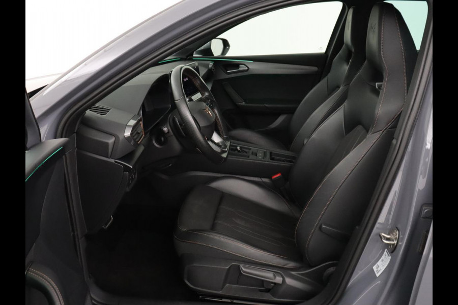 CUPRA Leon 1.4 e-Hybrid VZ | 245pk | Stoel & stuurverwarming | Camera | Carplay | Adaptive cruise | Navigatie | Keyless | Full LED | PHEV