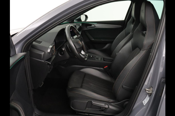 CUPRA Leon 1.4 e-Hybrid VZ | 245pk | Stoel & stuurverwarming | Camera | Carplay | Adaptive cruise | Navigatie | Keyless | Full LED | PHEV