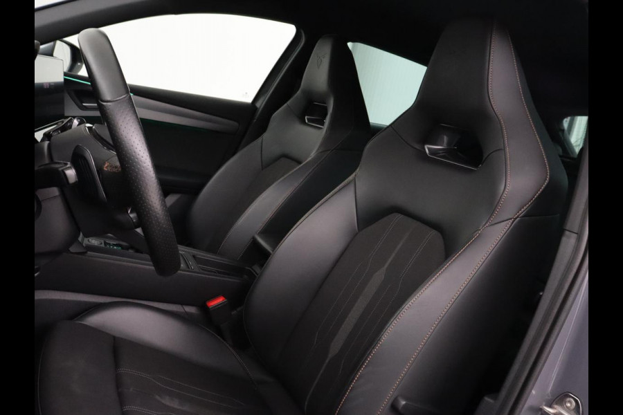 CUPRA Leon 1.4 e-Hybrid VZ | 245pk | Stoel & stuurverwarming | Camera | Carplay | Adaptive cruise | Navigatie | Keyless | Full LED | PHEV