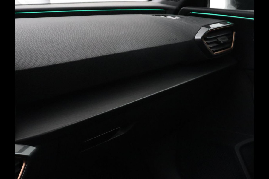 CUPRA Leon 1.4 e-Hybrid VZ | 245pk | Stoel & stuurverwarming | Camera | Carplay | Adaptive cruise | Navigatie | Keyless | Full LED | PHEV