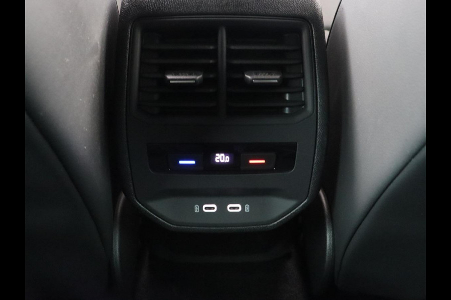 CUPRA Leon 1.4 e-Hybrid VZ | 245pk | Stoel & stuurverwarming | Camera | Carplay | Adaptive cruise | Navigatie | Keyless | Full LED | PHEV