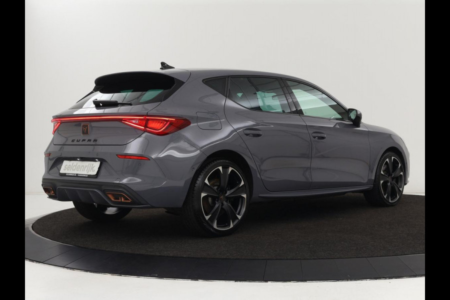 CUPRA Leon 1.4 e-Hybrid VZ | 245pk | Stoel & stuurverwarming | Camera | Carplay | Adaptive cruise | Navigatie | Keyless | Full LED | PHEV