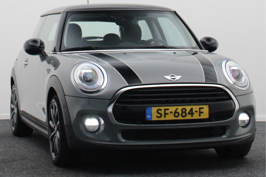 MINI Mini 1.5 Cooper Chili Business Two-Tone, LED, Navigatie, Climate, Cruise, PDC, 17"