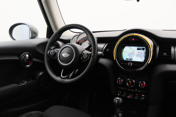 MINI Mini 1.5 Cooper Chili Business Two-Tone, LED, Navigatie, Climate, Cruise, PDC, 17"