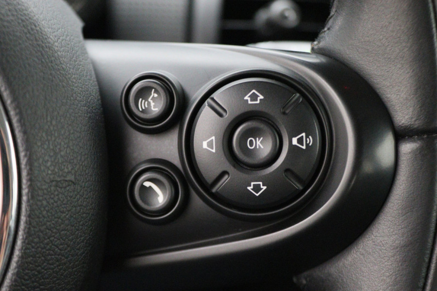 MINI Mini 1.5 Cooper Chili Business Two-Tone, LED, Navigatie, Climate, Cruise, PDC, 17"