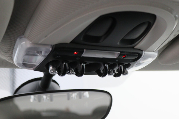 MINI Mini 1.5 Cooper Chili Business Two-Tone, LED, Navigatie, Climate, Cruise, PDC, 17"