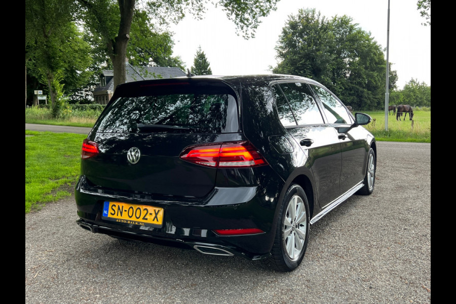 Volkswagen Golf 2.0 TDI Highline Business R | DSG | VIRTUAL | ACC|