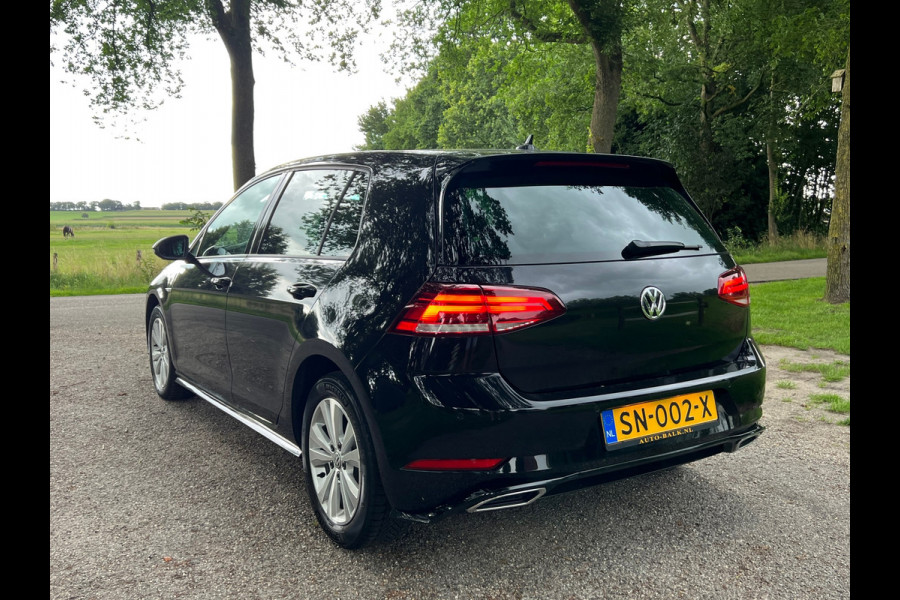 Volkswagen Golf 2.0 TDI Highline Business R | DSG | VIRTUAL | ACC|