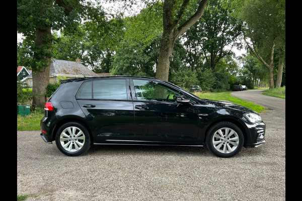 Volkswagen Golf 2.0 TDI Highline Business R | DSG | VIRTUAL | ACC|