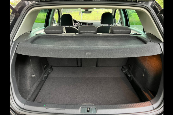 Volkswagen Golf 2.0 TDI Highline Business R | DSG | VIRTUAL | ACC|