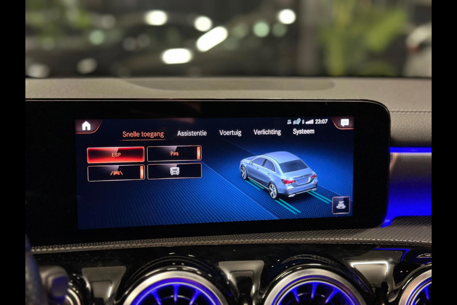 Mercedes-Benz A-Klasse 250e Limousine |AMG|PANO|SFEER|BOMVOL Mercedes-Benz A-Klasse 250e Limousine |AMG|PANO|SFEER|BOMVOL