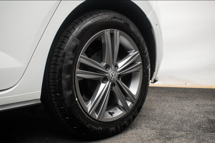 Volkswagen Polo 1.0 TSI 3X R LINE FULL OPTION!!! ORG NL [ Pano Virtual Beats Velours Keyless Stoelverwarming Camera Full LED ]