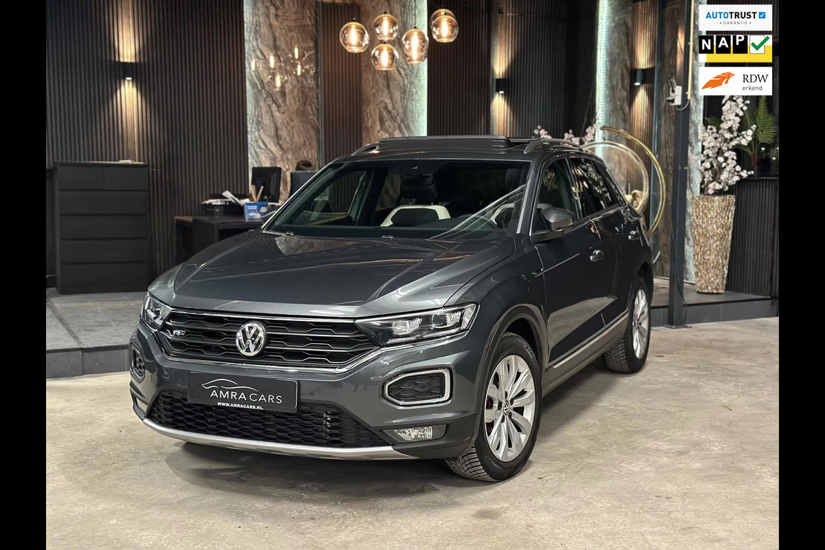 Volkswagen T-Roc 1.5 TSI R-Line|PANO|FULL OPTION! Volkswagen T-Roc 1.5 TSI R-Line|PANO|FULL OPTION!