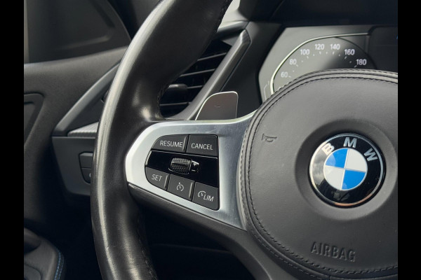 BMW 1-serie M135i xDrive High Executive 306 PK | Alcantara, 18'' M-Velgen, Navi, PDC, Cruise, M-Sport |