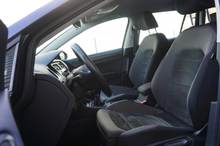 Volkswagen GOLF Variant 1.5 TSI Comf.line Business/Massage stoelen/ Navigatie/Rijklaarprijs