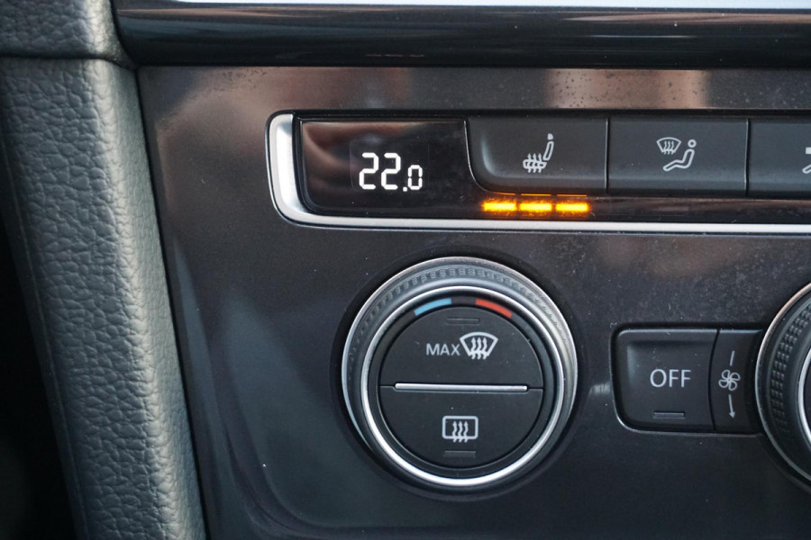 Volkswagen GOLF Variant 1.5 TSI Comf.line Business/Massage stoelen/ Navigatie/Rijklaarprijs